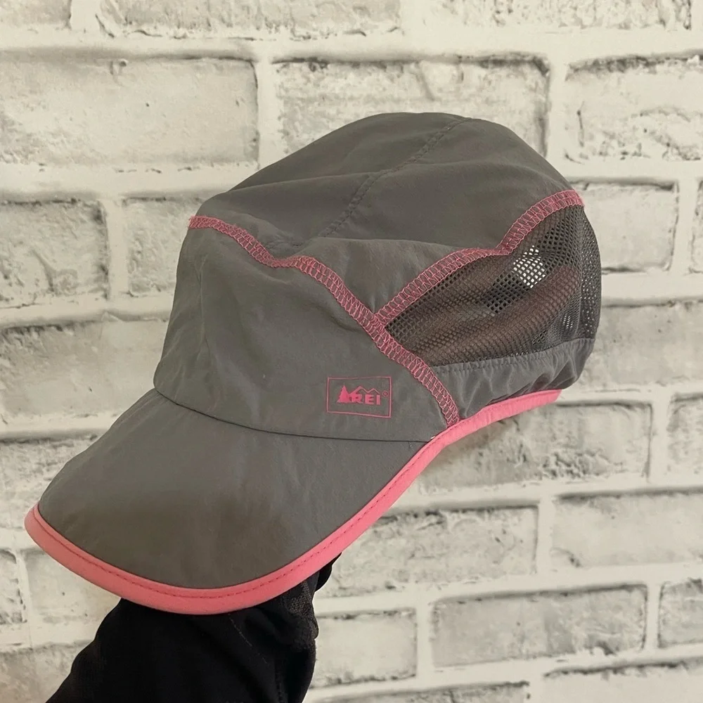 Youth sized REÍ gray and pink moisture wicking adjustable hat Ages 7-14
